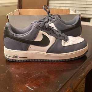 Air Force 1 size 10.5 men’s blue dusk/ black and white
